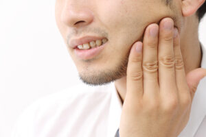 秋葉原の歯医者、スマイルデザインデンタルクリニック秋葉原で、咬合性外傷を解説