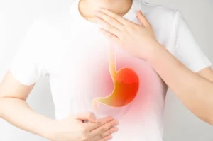 秋葉原の歯医者、スマイルデザインデンタルクリニック秋葉原で、「酸っぱいものがしみる」のは歯が溶けているサイン？酸蝕症のリスクについて解説